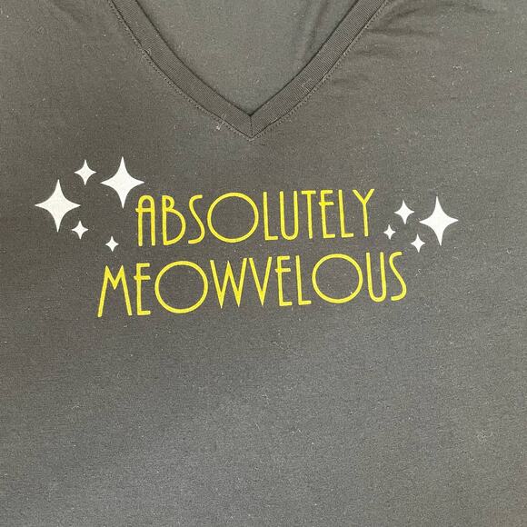 Absolutely Meowvelous Size M Tee Cat Lover Oversized Short Sleeve T-Shirt V-Neck - Picture 7 of 7